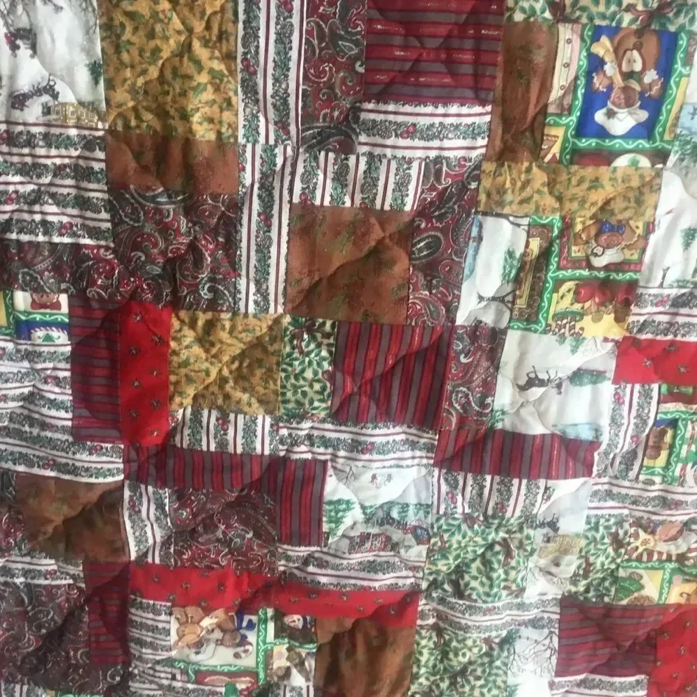 NWT Hand Crafted “Country Home” Christmas Large  Quilt